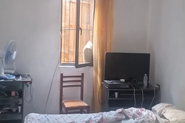 Shtepi me qera Apartament ne Tirane, 2+1, Mobilimi E mobiluar, Pagesa 30,000  Leke.
