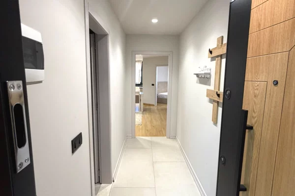 Shtepi me qera Apartament ne Tirane, 1+1, Mobilimi E mobiluar, Pagesa 70,000  Leke.