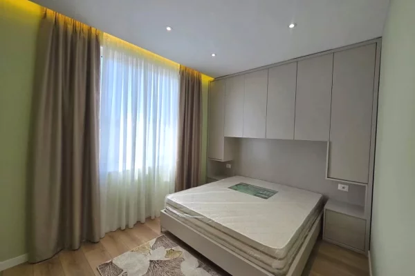Shtepi ne shitje Apartament ne Tirane, 2+1, Mobilimi E mobiluar, Pagesa 235,000  Euro.