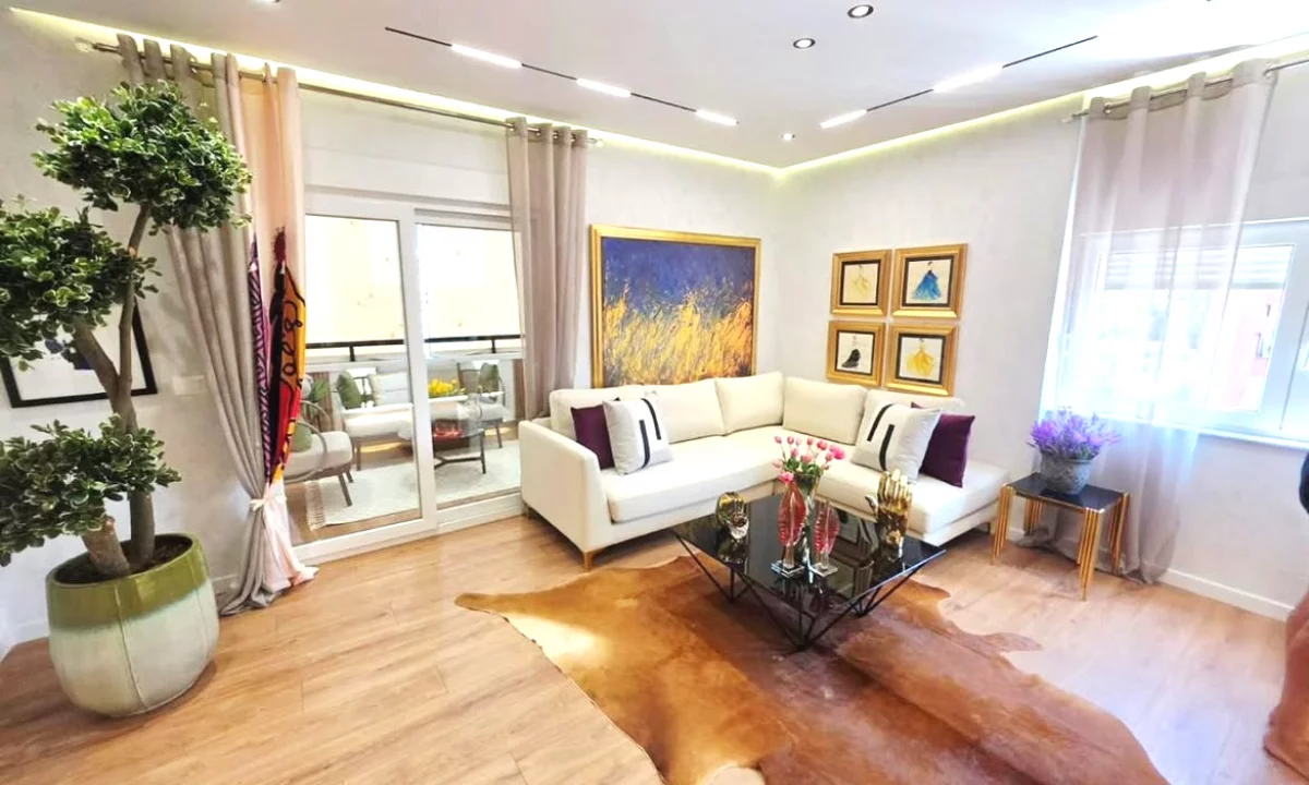 Shtepi ne shitje Apartament ne Tirane, 2+1, Mobilimi E mobiluar, Pagesa 259,000  Euro.