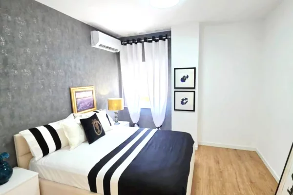 Shtepi ne shitje Apartament ne Tirane, 2+1, Mobilimi E mobiluar, Pagesa 259,000  Euro.