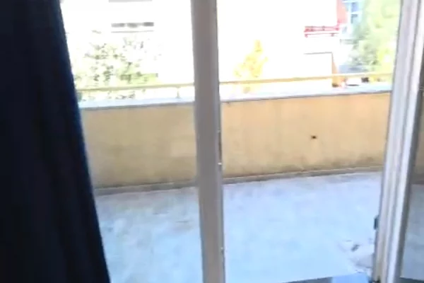 Shtepi me qera Apartament ne Tirane, 2+1, Mobilimi E mobiluar, Pagesa 1,000  Euro.
