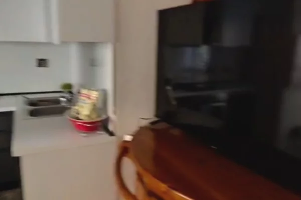 Shtepi me qera Apartament ne Tirane, 2+1, Mobilimi E mobiluar, Pagesa 1,000  Euro.