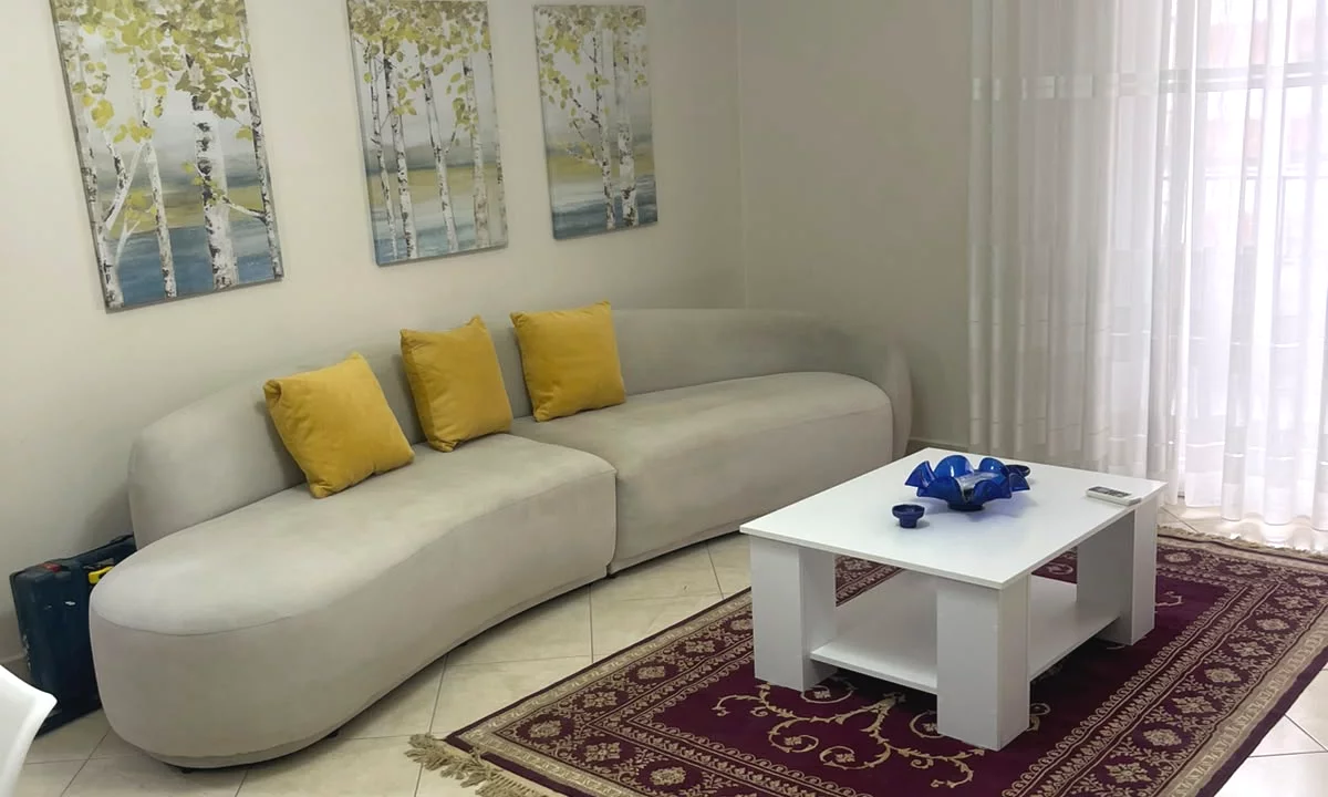 Shtepi me qera Apartament ne Tirane, 1+1, Mobilimi E mobiluar, Pagesa 550  Euro.