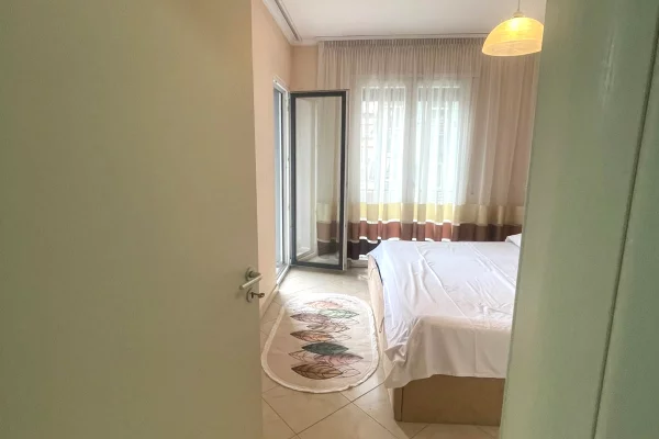 Shtepi me qera Apartament ne Tirane, 1+1, Mobilimi E mobiluar, Pagesa 550  Euro.