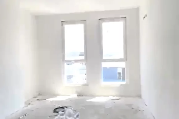 Shitet apartament 2+1+2 tualete te Univers City.