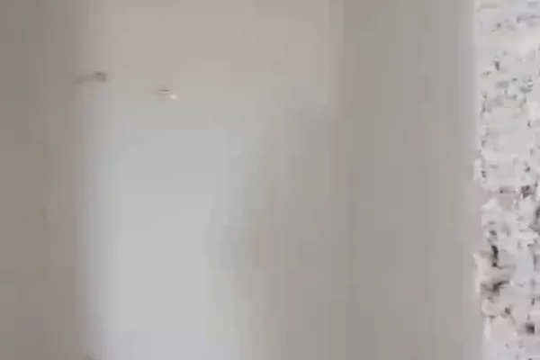 Shtepi ne shitje Apartament ne Tirane, 2+1, Mobilimi Bosh, pa mobiluar, Pagesa 140,500  Euro.