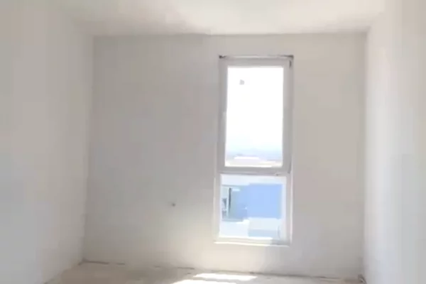 Shtepi ne shitje Apartament ne Tirane, 2+1, Mobilimi Bosh, pa mobiluar, Pagesa 140,500  Euro.