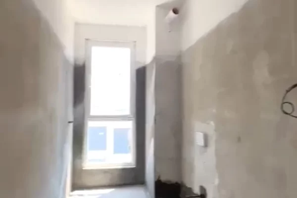 Shtepi ne shitje Apartament ne Tirane, 2+1, Mobilimi Bosh, pa mobiluar, Pagesa 140,500  Euro.