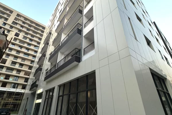 Shtepi ne shitje Apartament ne Tirane, 1+1, Mobilimi E mobiluar, Pagesa 165,000  Euro.