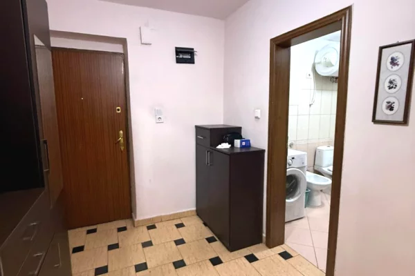 Shtepi ne shitje Apartament ne Tirane, 2+1, Mobilimi E mobiluar, Pagesa 140,000  Euro.