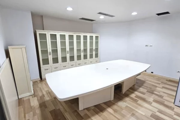 Ambient Zyre Per Qira! 📍 Prane Liqenit Artificial, Kopshti Zoologjik