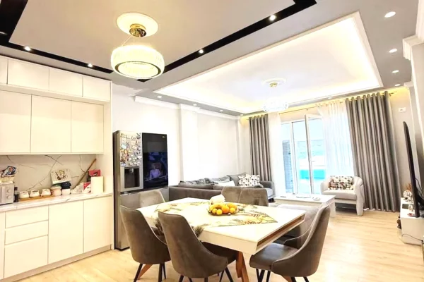Shtepi ne shitje Apartament ne Tirane, 3+1, Mobilimi E mobiluar, Pagesa 338,000  Euro.
