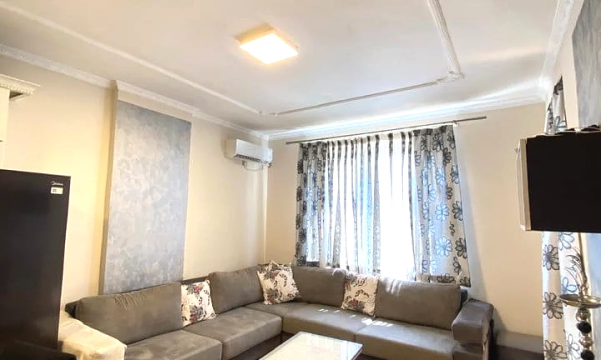 Shtepi me qera Apartament ne Tirane, 2+1, Mobilimi E mobiluar, Pagesa 50,000  Leke.