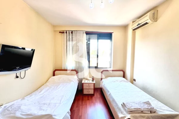Shtepi me qera Apartament ne Tirane, 2+1, Mobilimi E mobiluar, Pagesa 70,000  Leke.