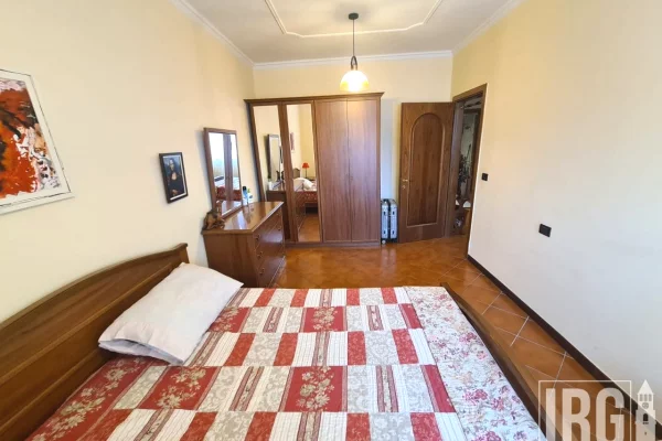 Shtepi me qera Apartament ne Tirane, 2+1, Mobilimi E mobiluar, Pagesa 80,000  Leke.