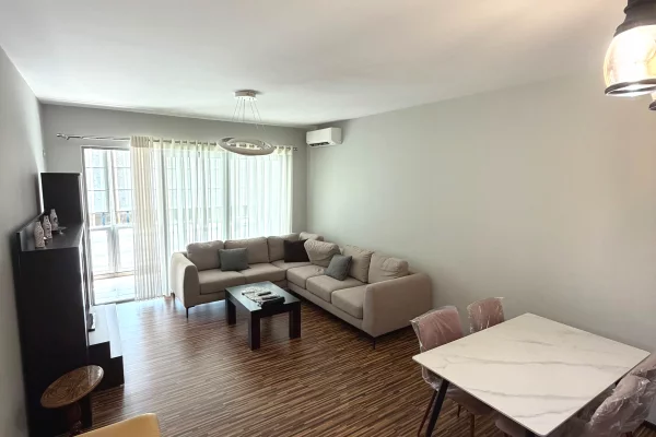 Apartament me qira  2+1+2 Astir Prane bohem bar