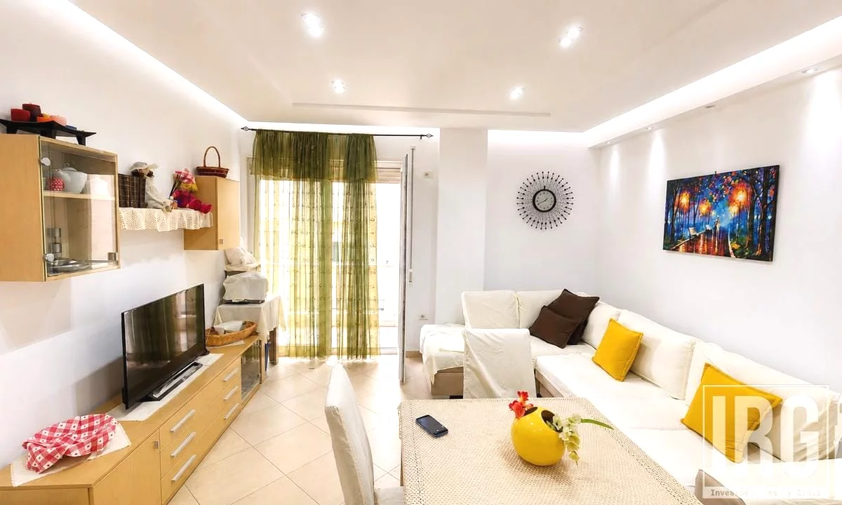 Shtepi me qera Apartament ne Tirane, 1+1, Mobilimi E mobiluar, Pagesa 40,000  Leke.