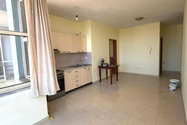 House for Sale Apartment in Tirana, 2+1, Furniture Furnished, Payment 160,000  Euro.