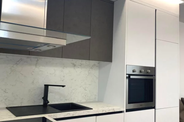 Shtepi me qera Apartament ne Tirane, 1+1, Mobilimi E mobiluar, Pagesa 65,000  Leke.