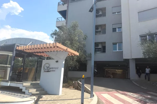 Vile 3-kateshe per qera ne kompleksin "Sunrise" prane TEG-ut