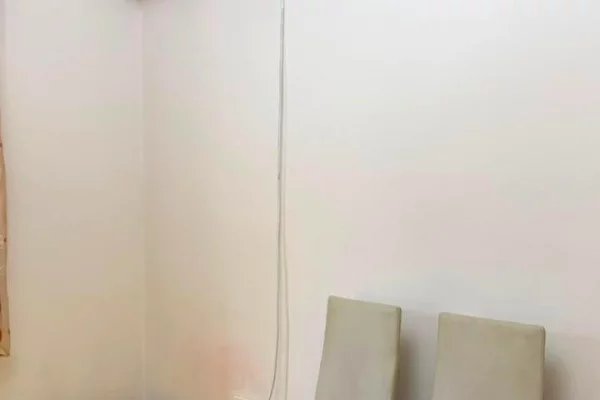 Shtepi me qera Apartament ne Tirane, Garsoniere, Mobilimi E mobiluar, Pagesa 38,000  Leke.