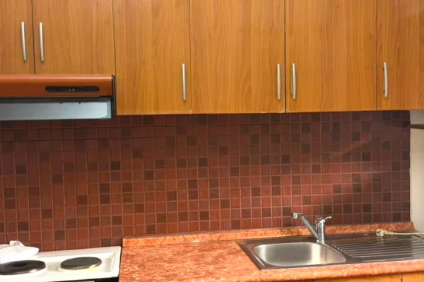 Shtepi me qera Apartament ne Tirane, Garsoniere, Mobilimi E mobiluar, Pagesa 38,000  Leke.