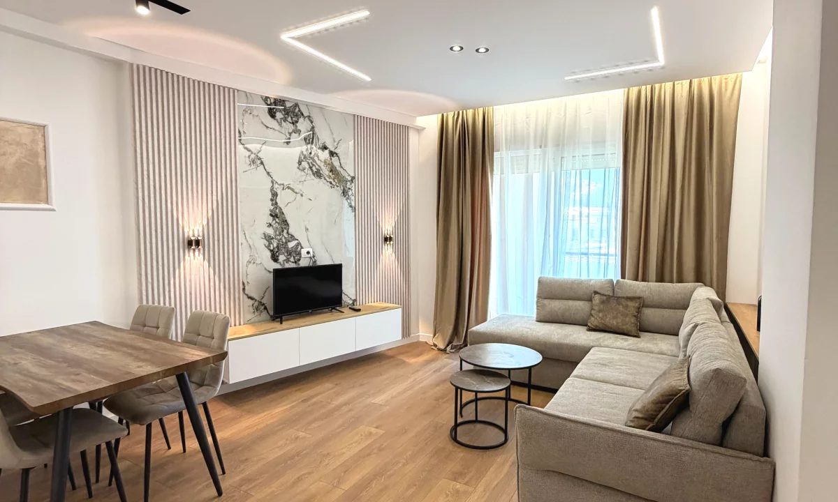 Shtepi ne shitje Apartament ne Tirane, 1+1, Mobilimi E mobiluar, Pagesa 158,000  Euro.