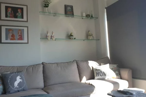 Shtepi me qera Penthose(kati i fundit panoramik) ne Tirane, 2+1, Mobilimi E mobiluar, Pagesa 85,000  Leke.