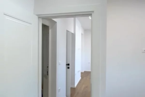 House for Sale Apartment in Tirana, 2+1, Furniture Furnished, Payment 168,000  Euro.