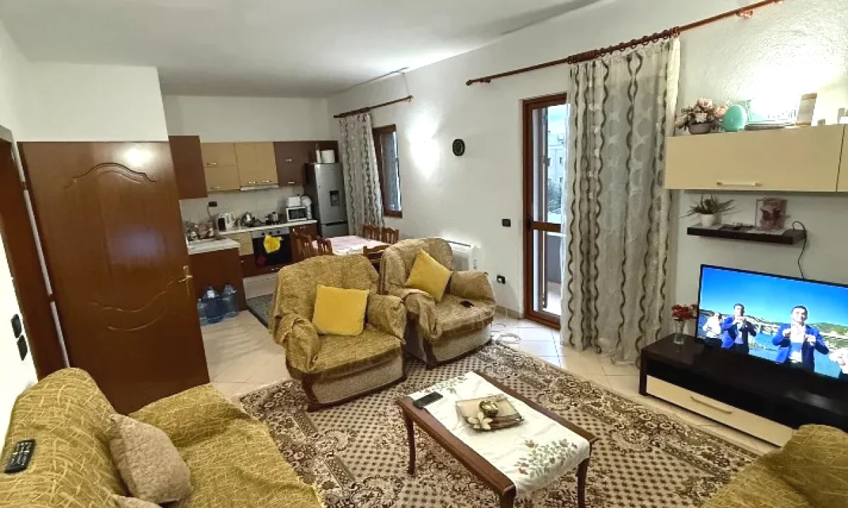 Shtepi me qera Apartament ne Tirane, 2+1, Mobilimi E mobiluar, Pagesa 55,000  Leke.