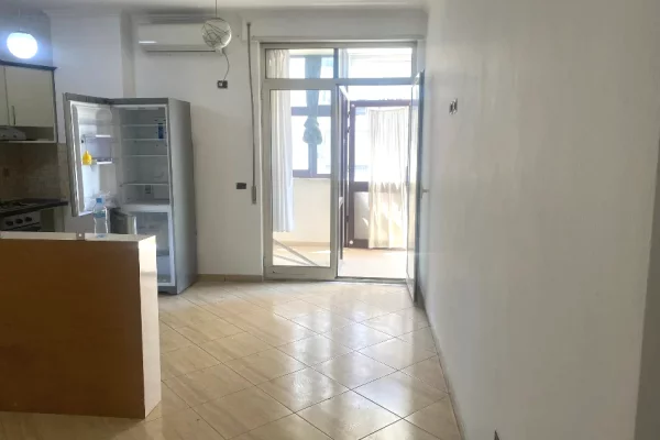 Jepet apartament 2+1 me qira tek Brryli 