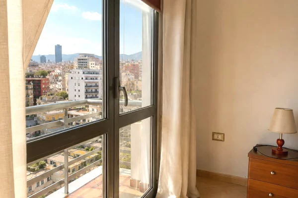 Shtepi me qera Apartament ne Tirane, 2+1, Mobilimi E mobiluar, Pagesa 850  Euro.