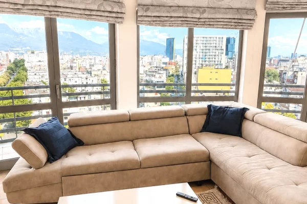 Shtepi me qera Apartament ne Tirane, 2+1, Mobilimi E mobiluar, Pagesa 850  Euro.