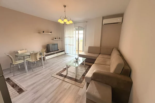 Apartament 1+1 me qira Ish Parku i Autobusave  Pallati i Genius (tibo)