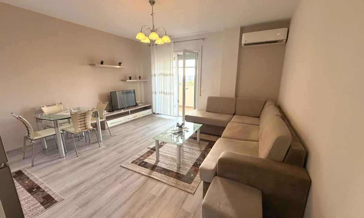 Shtepi me qera Apartament ne Tirane, 1+1, Mobilimi E mobiluar, Pagesa 60,000  Leke.