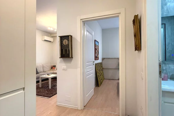 Shtepi me qera Apartament ne Tirane, 1+1, Mobilimi E mobiluar, Pagesa 600  Euro.