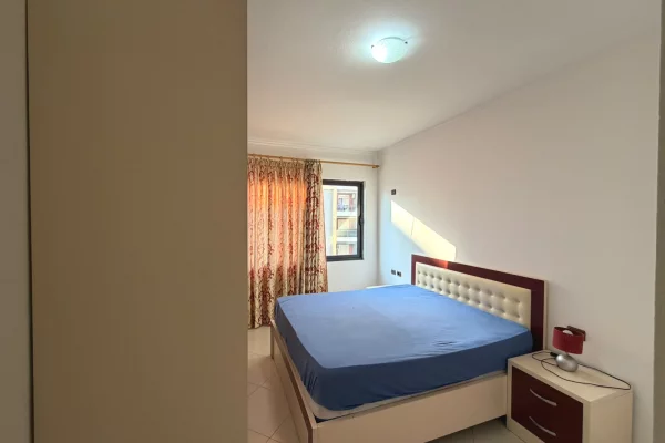 Shtepi me qera Apartament ne Tirane, 2+1, Mobilimi E mobiluar, Pagesa 50,000  Leke.