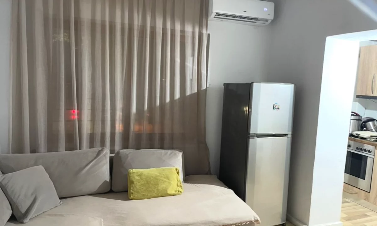 Shtepi me qera Apartament ne Tirane, 1+1, Mobilimi E mobiluar, Pagesa 55,000  Leke.