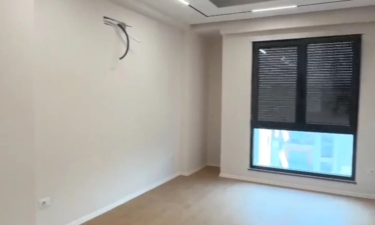 House for Sale Apartment in Tirana, 1+1, Furniture Emty, Payment 135,000  Euro.