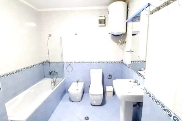 Shtepi me qera Apartament ne Tirane, 2+1, Mobilimi E mobiluar, Pagesa 70,000  Leke.