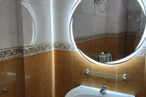 Shtepi me qera Apartament ne Tirane, 2+1, Mobilimi E mobiluar, Pagesa 85,000  Leke.