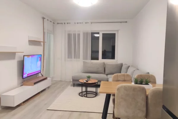 Shtepi me qera Apartament ne Tirane, 2+1, Mobilimi E mobiluar, Pagesa 50,000  Leke.