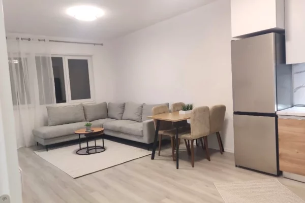 Jepet apartament 2+1 me qira tek Univers City 