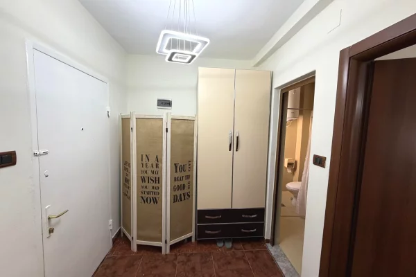 Shtepi me qera Apartament ne Tirane, 1+1, Mobilimi E mobiluar, Pagesa 45,000  Leke.