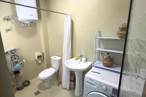 Shtepi me qera Apartament ne Tirane, 1+1, Mobilimi E mobiluar, Pagesa 45,000  Leke.