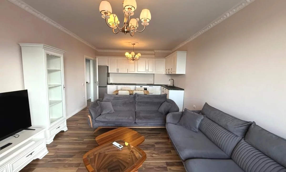 Shtepi ne shitje Apartament ne Tirane, 2+1, Mobilimi E mobiluar, Pagesa 300,000  Euro.