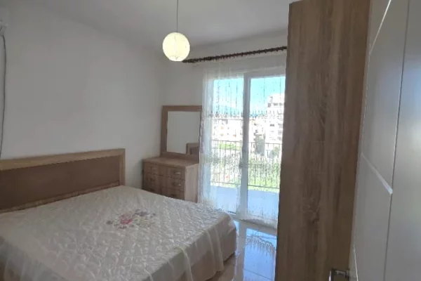 Shtepi me qera Apartament ne Tirane, 2+1, Mobilimi E mobiluar, Pagesa 45,000  Leke.