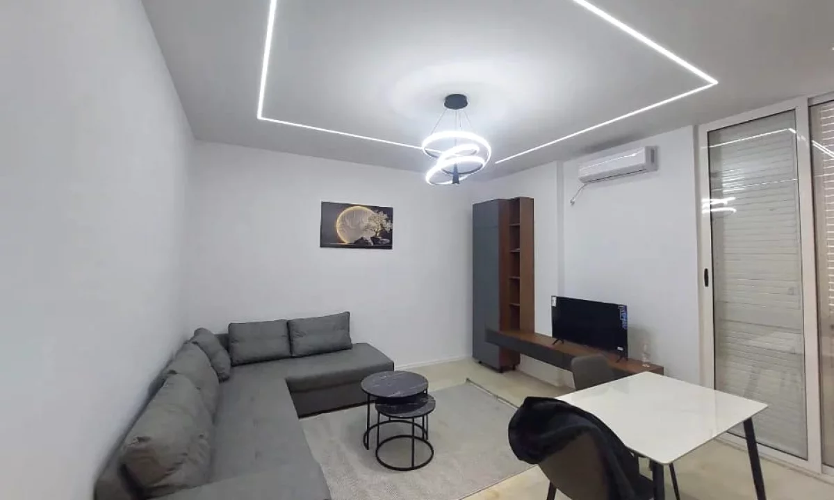 Shtepi me qera Apartament ne Tirane, 1+1, Mobilimi E mobiluar, Pagesa 55,000  Leke.