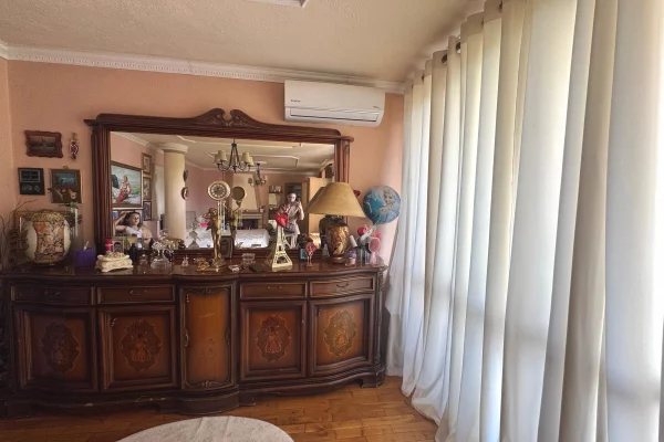 Shtepi ne shitje Apartament ne Tirane, 2+1, Mobilimi E mobiluar, Pagesa 168,000  Euro.